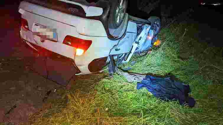 32-річний водій BMW Х5 розбився на смерть на трасі біля Костополя