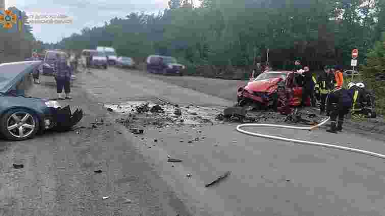 П'яний водій Mazda вчинив ДТП з п'ятьма постраждалими на Львівщині

