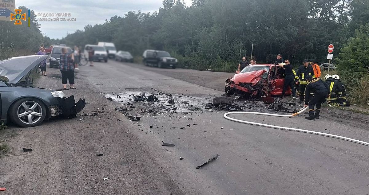 П'яний водій Mazda вчинив ДТП з п'ятьма постраждалими на Львівщині
