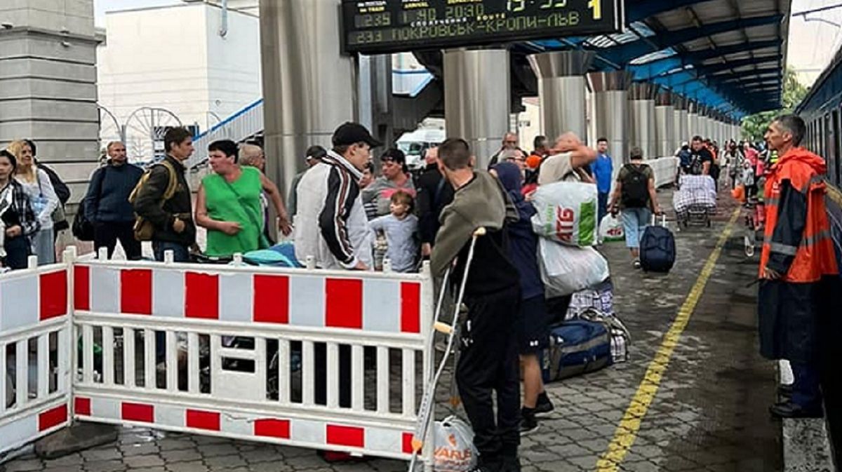 Обов’язкову евакуацію після Донеччини поширять на інші регіони