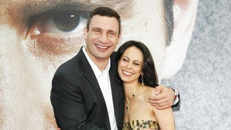 Віталій Кличко розлучається з дружиною після 25 років шлюбу