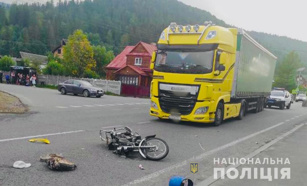 32-річний мотоцикліст загинув внаслідок зіткнення із вантажівкою у Татарові