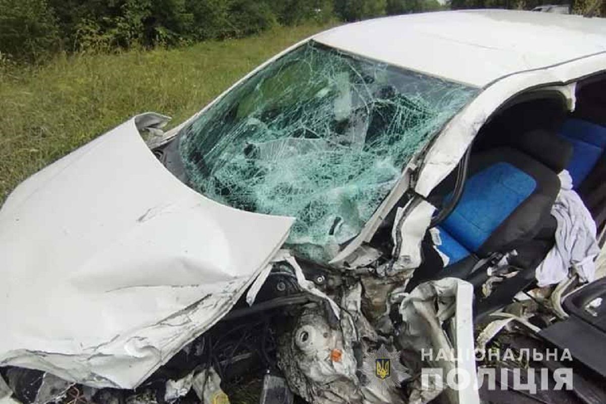 Семеро людей постраждали у зіткненні двох авто біля Бучача