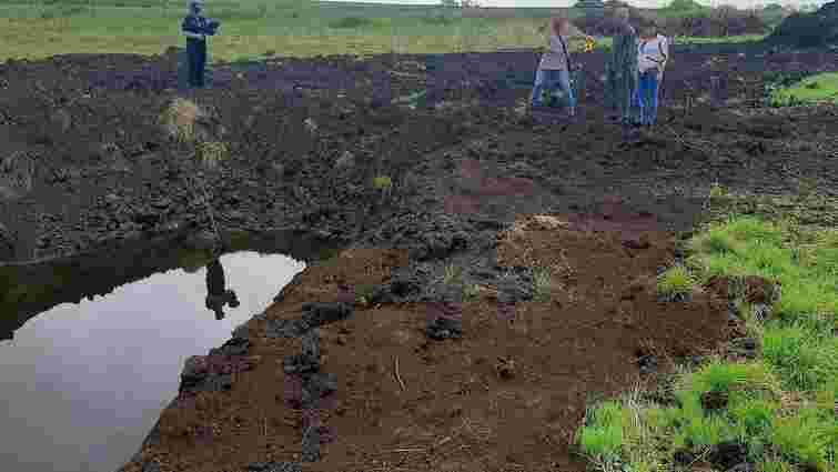 Поліція відкрила справу на мешканця Городка за самовільно викопаний ставок