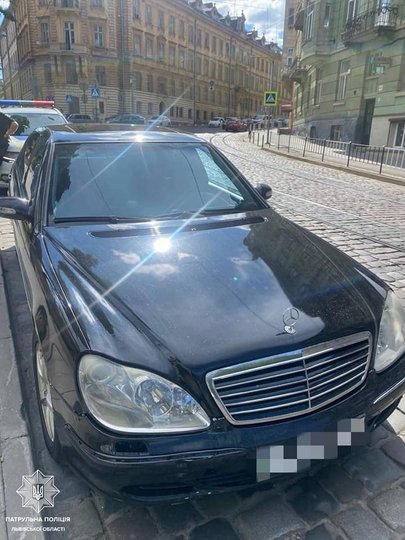 36-річного львів’янина затримали за крадіжку 27 тис. грн з магазину в Луцьку 12