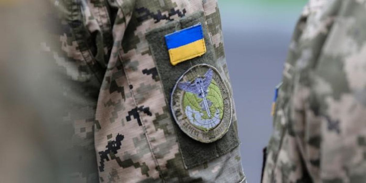 Українська розвідка оприлюднила відео знищення російської станції РЕБ