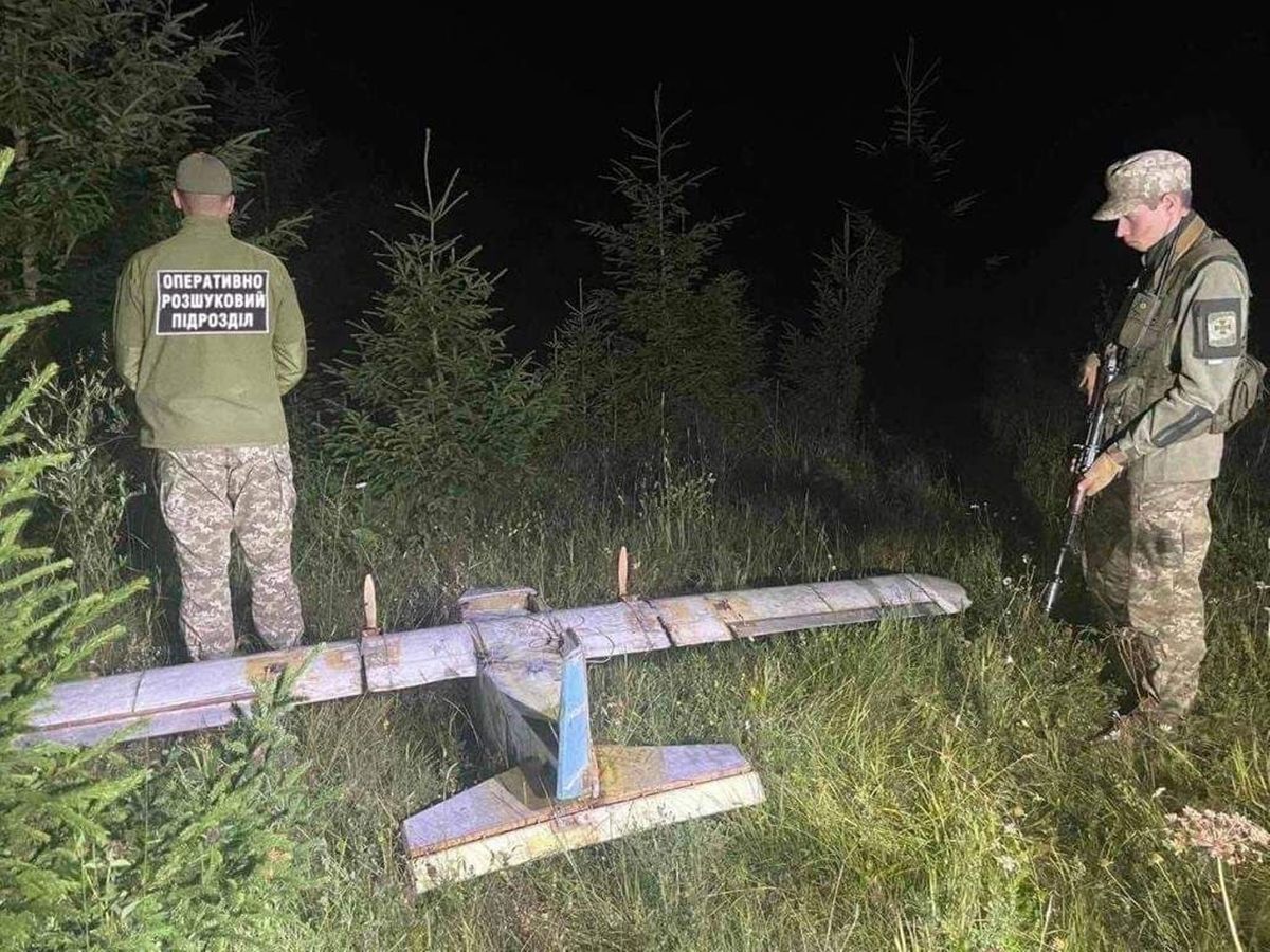 Буковинські контрабандисти загубили безпілотник під час пробного польоту біля кордону