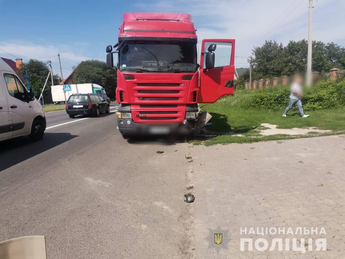 Велосипедист загинув після зіткнення з фурою біля Луцька 