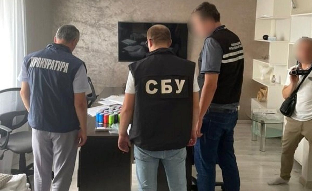 Прокуратура повідомила подробиці викритого у Львові конвертаційного центру