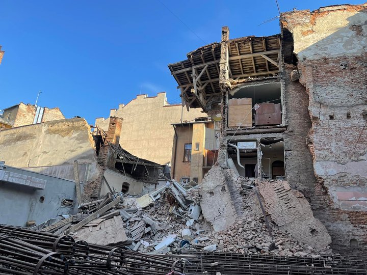 Уночі в житловому будинку в центрі Львова стався обвал 16 Фото Ігоря Зінкевича