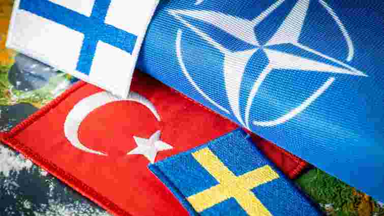 Відбулася перша зустріч Туреччини зі Швецією та Фінляндією щодо їхнього вступу в НАТО