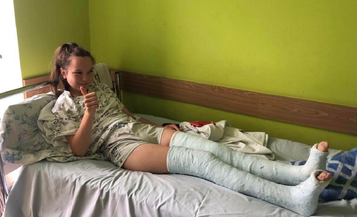 Львівські ортопеди відновили 12-річній дівчинці нормальну ходу