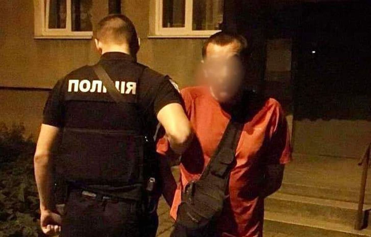 47-річний франківчанин ножем поранив дружину і доньку під час сварки