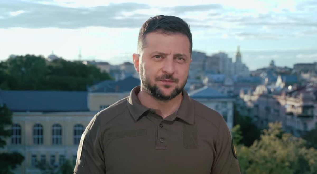 «Нинішнє 1 вересня є свідченням продовження життя і знань про Україну», – Зеленський