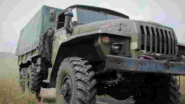 Чернівецький військкомат закликав цивільних віддавати автомобілі для ЗСУ