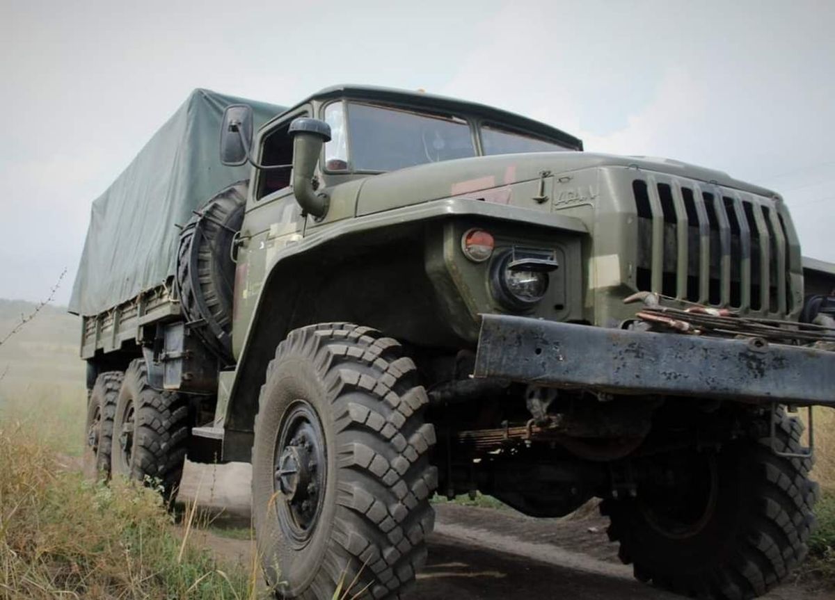 Чернівецький військкомат закликав цивільних віддавати автомобілі для ЗСУ