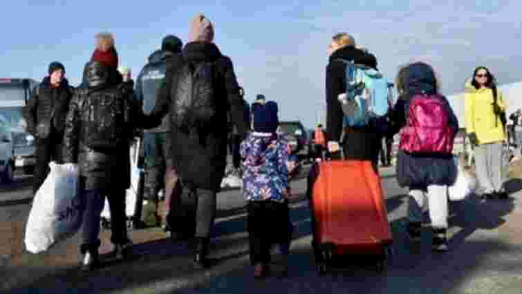 Експерти закликали підготуватися до тривалого перебування українських біженців у країнах ЄС