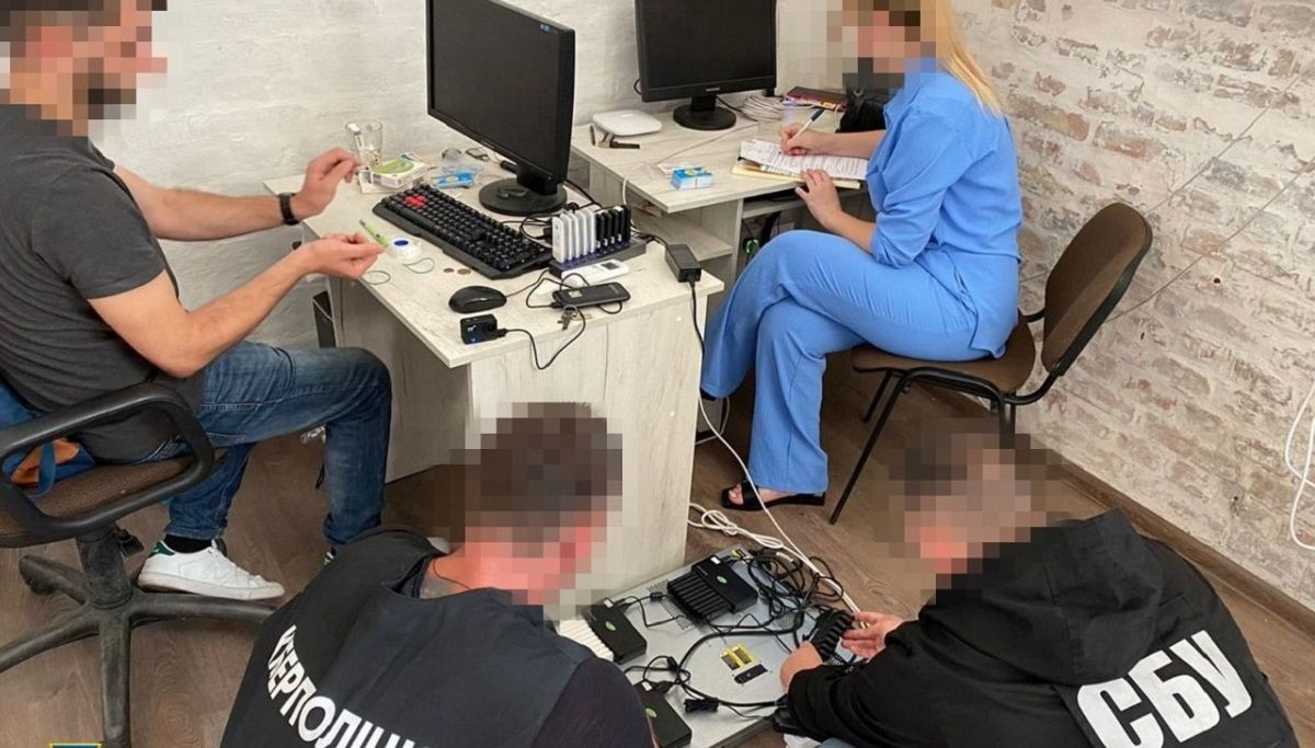 СБУ заблокувала ще дві ботоферми, які працювали на Росію