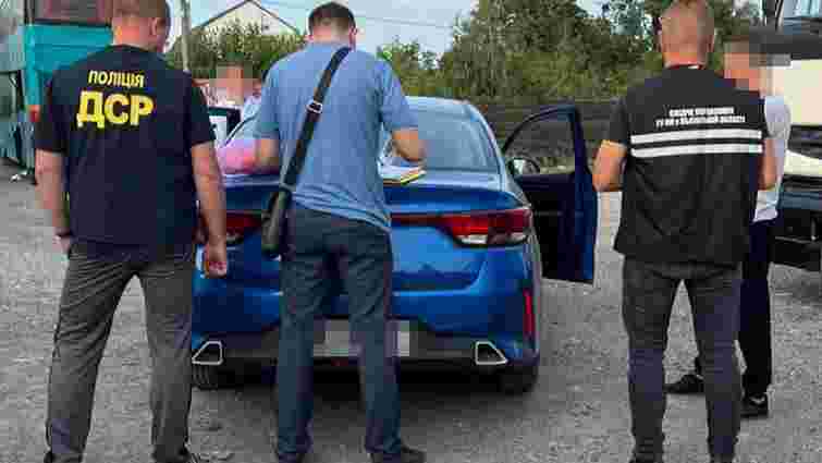 На Львівщині поліція затримала перевізників, які крали товар під час доставки
