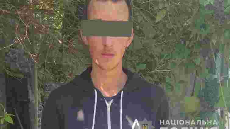 На Тернопільщині 20-річного переселенця затримали на крадіжці скутера і набоїв 