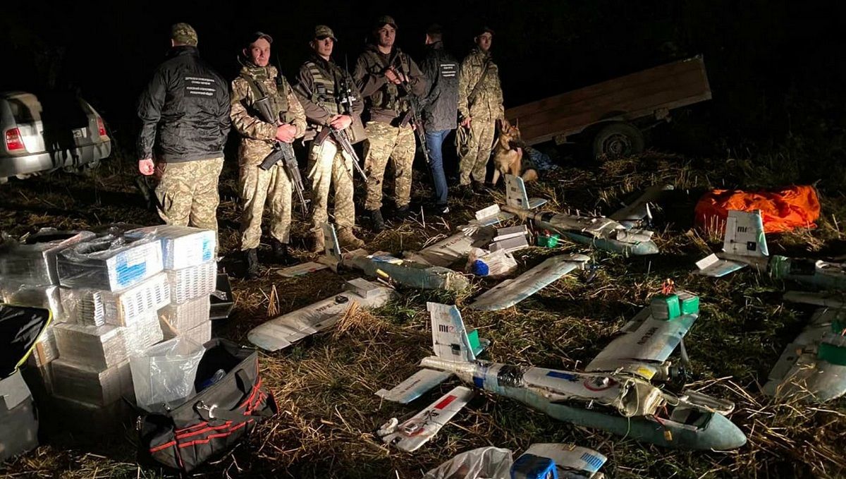 Прикордонники затримали контрабандистів з чотирма саморобними БПЛА