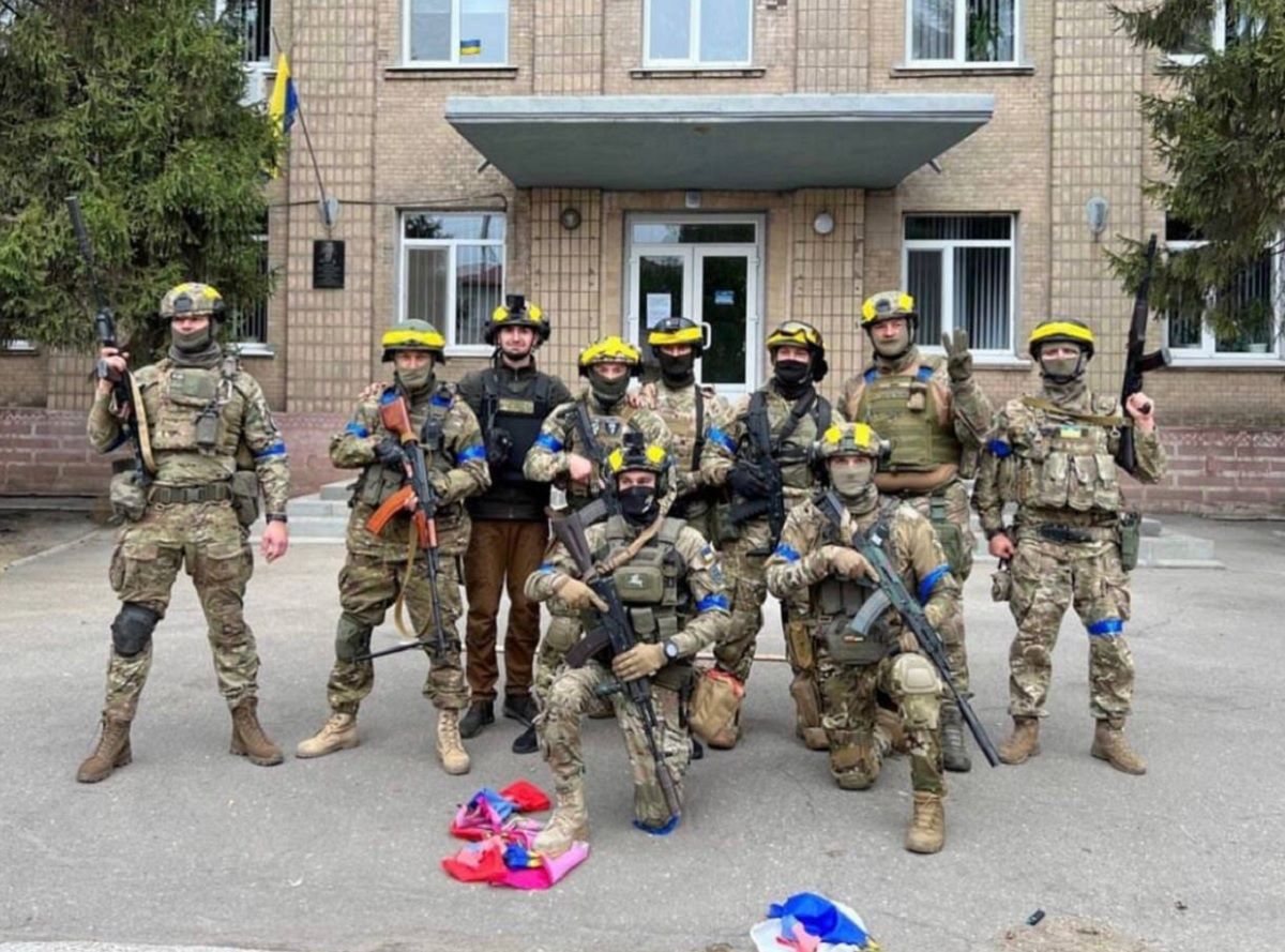 Українські військові звільнили та «зачистили» від окупантів північний схід Харківщини