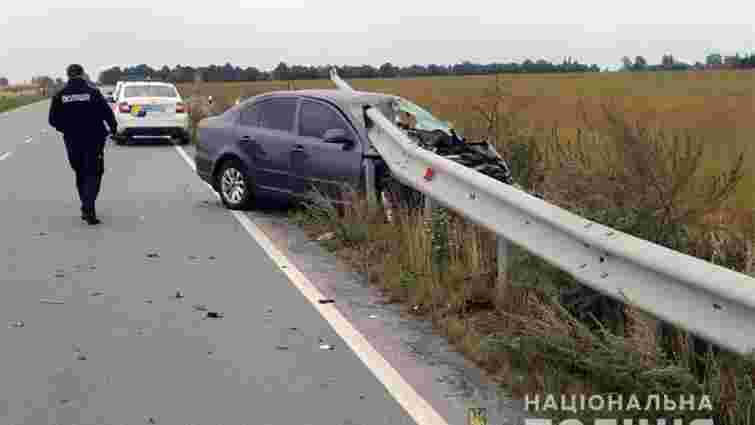 46-річний водій загинув внаслідок зіткнення з відбійником на Хмельниччині