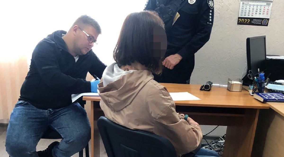 Рівнянка за 1000 грн намагалася відкупити матір від 119 грн штрафу