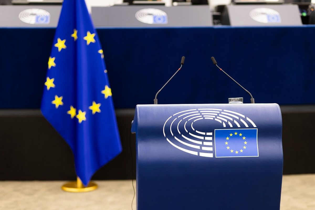 Європарламент схвалив виділення Україні 5 млрд євро кредиту