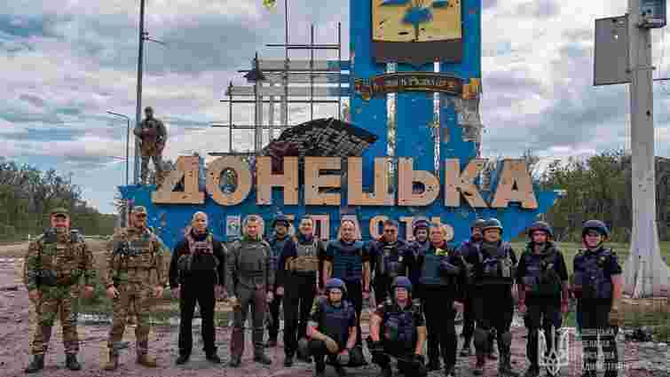 На межі Донецької й Харківської областей підняли український прапор