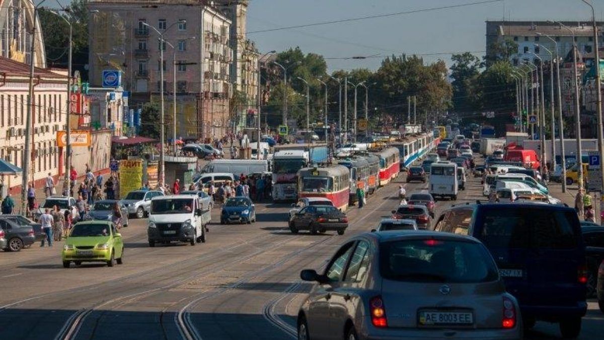 Вулицю у центрі Дніпра перейменували на честь Степана Бандери