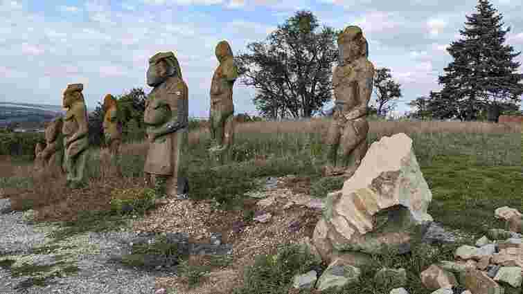 Окупанти знищили стародавній пам’ятник на горі Кременець біля Ізюму