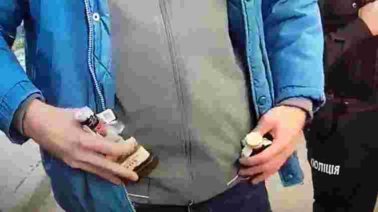 У Тернополі виявили нетверезого водія маршрутки з алкоголем у кишенях