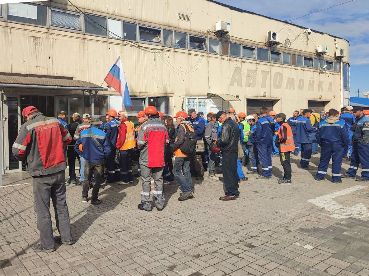 Маріупольцям погрожують звільненням та втратою зарплат за відмову голосувати на «референдумі»