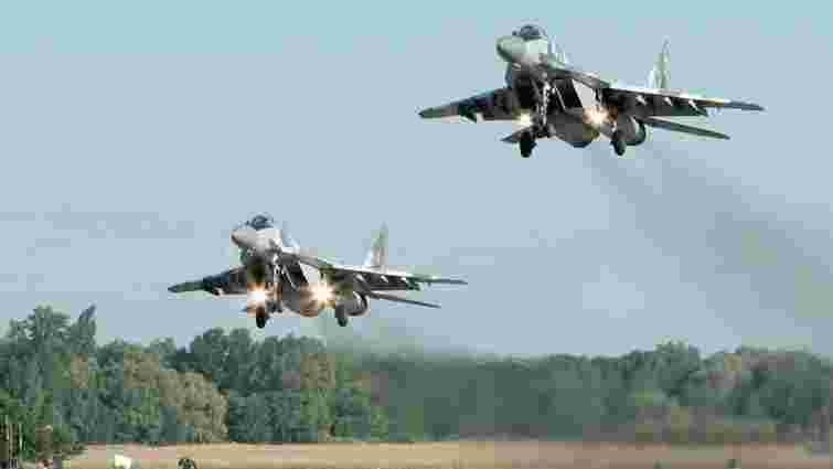 Українська авіація знищила на півдні три склади з боєприпасами окупантів