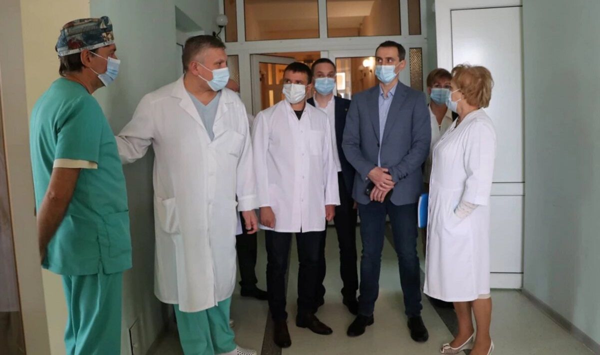 Віктор Ляшко зустрівся з персоналом залізничної лікарні у Львові