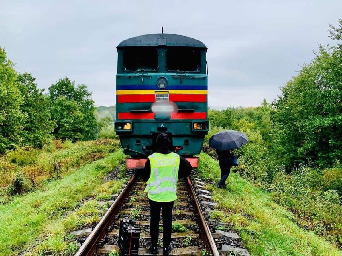 85-річна жінка загинула внаслідок наїзду потяга під Івано-Франківськом