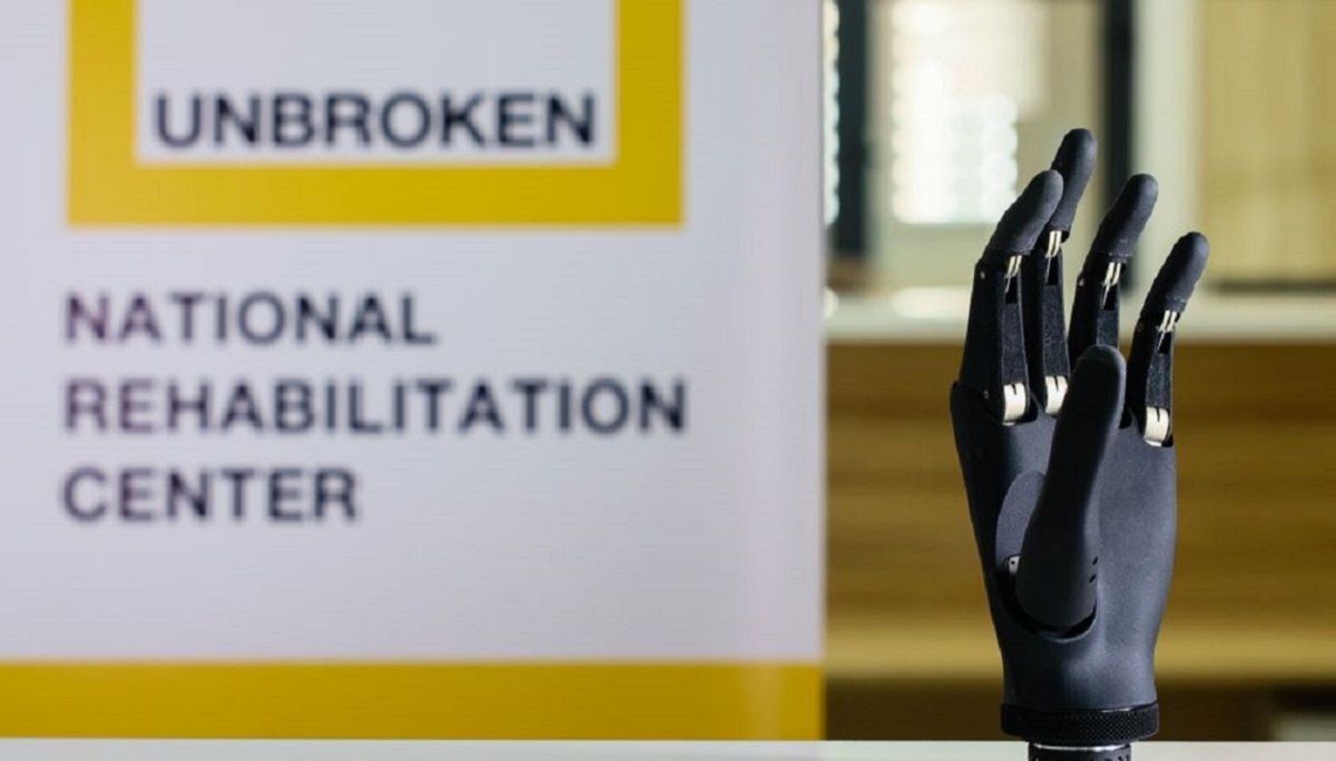 Українці перерахують одноденну зарплату на протези для військових та цивільних