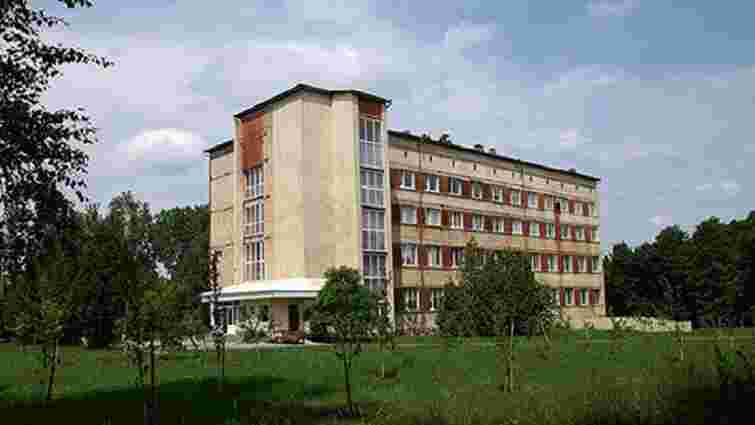 Санаторій «Шкло» на Львівщині готують під житло для 600 переселенців