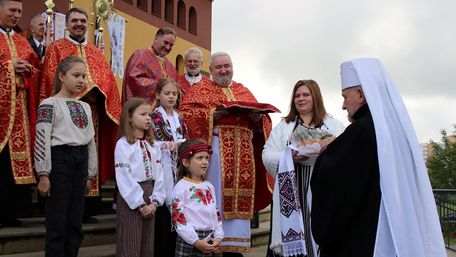 На честь свята Воздвиження Чесного Хреста у Львові відслужили Архиєрейську Літургію