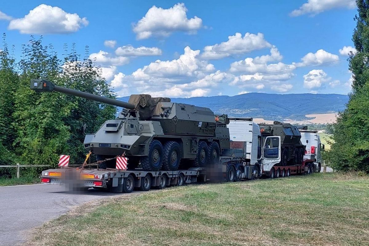 Три країни профінансують виробництво для України словацьких гаубиць Zuzana 2
