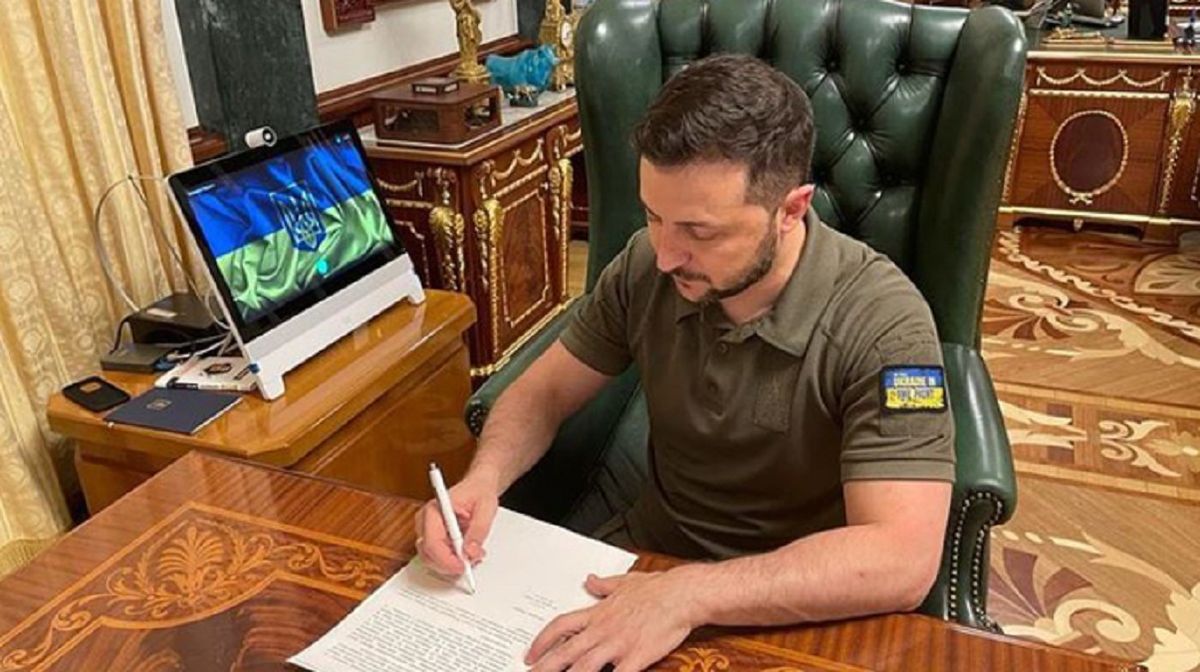 Зеленський підписав указ про неможливість переговорів з Путіним