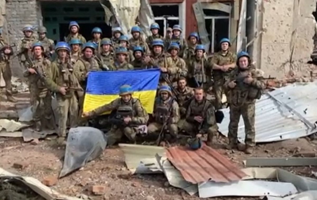 Бійці ЗСУ звільнили вже  понад 1500 міст і сіл у п'яти областях України
