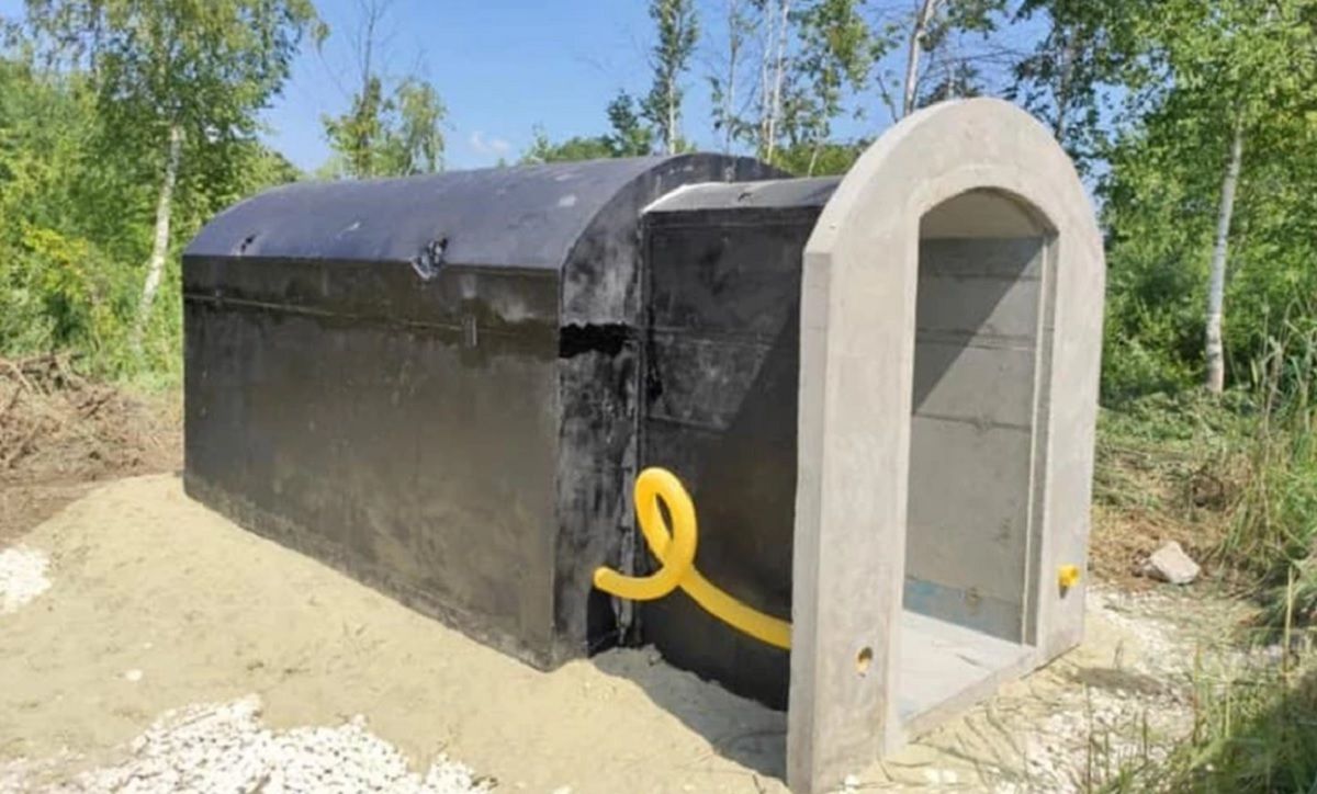 На Львівщині почали встановлювати перші модульні бетонні бункери