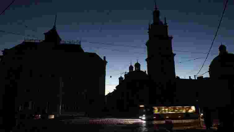 У Львові вимкнуть фонтани і підсвітку фасадів будинків