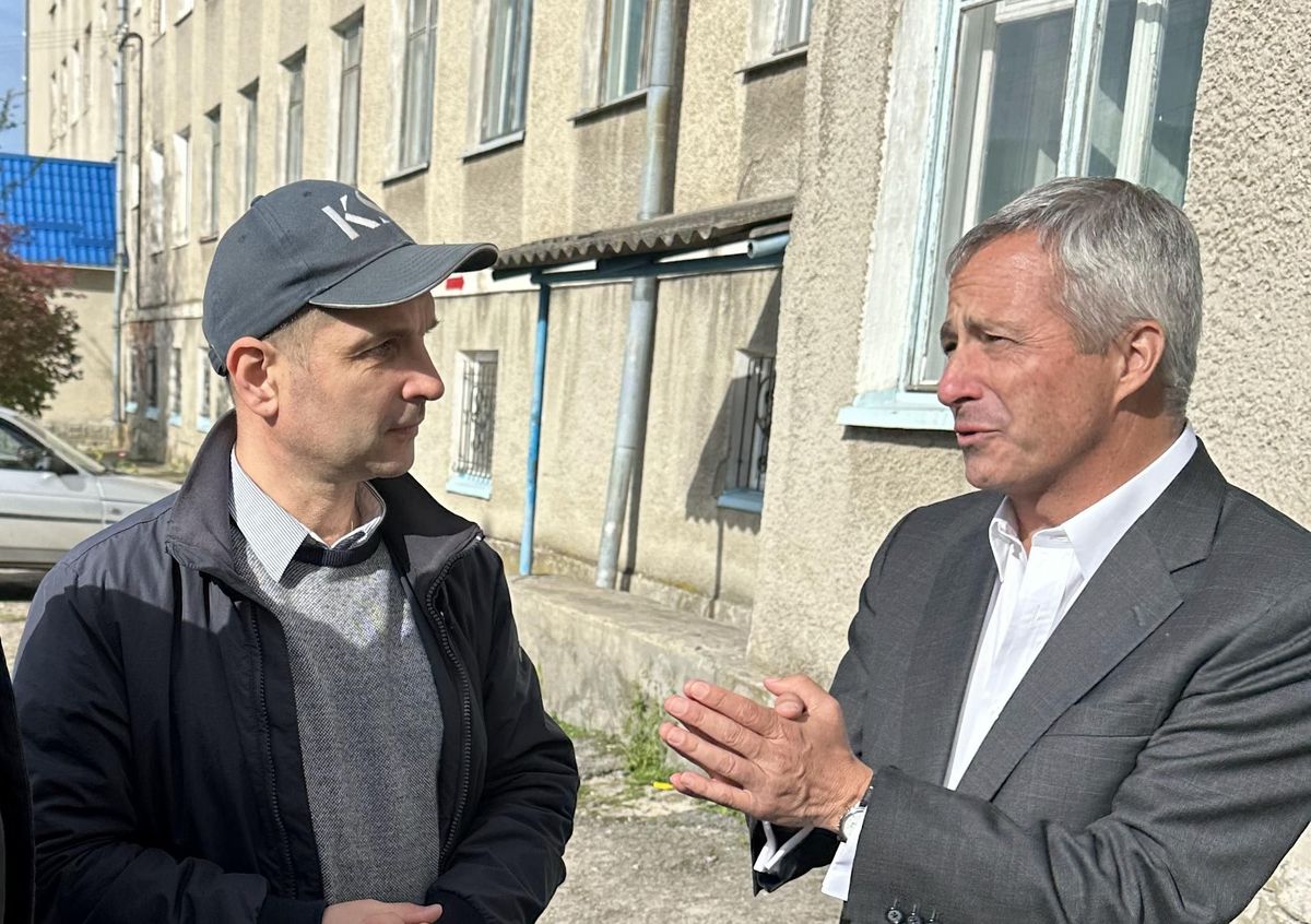 Американська компанія відкриє у Кременці меблеву фабрику