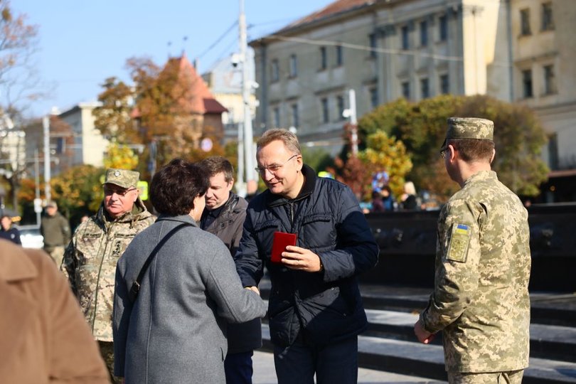 З нагоди Дня захисників у Львові нагородили військових та волонтерів. Список 15