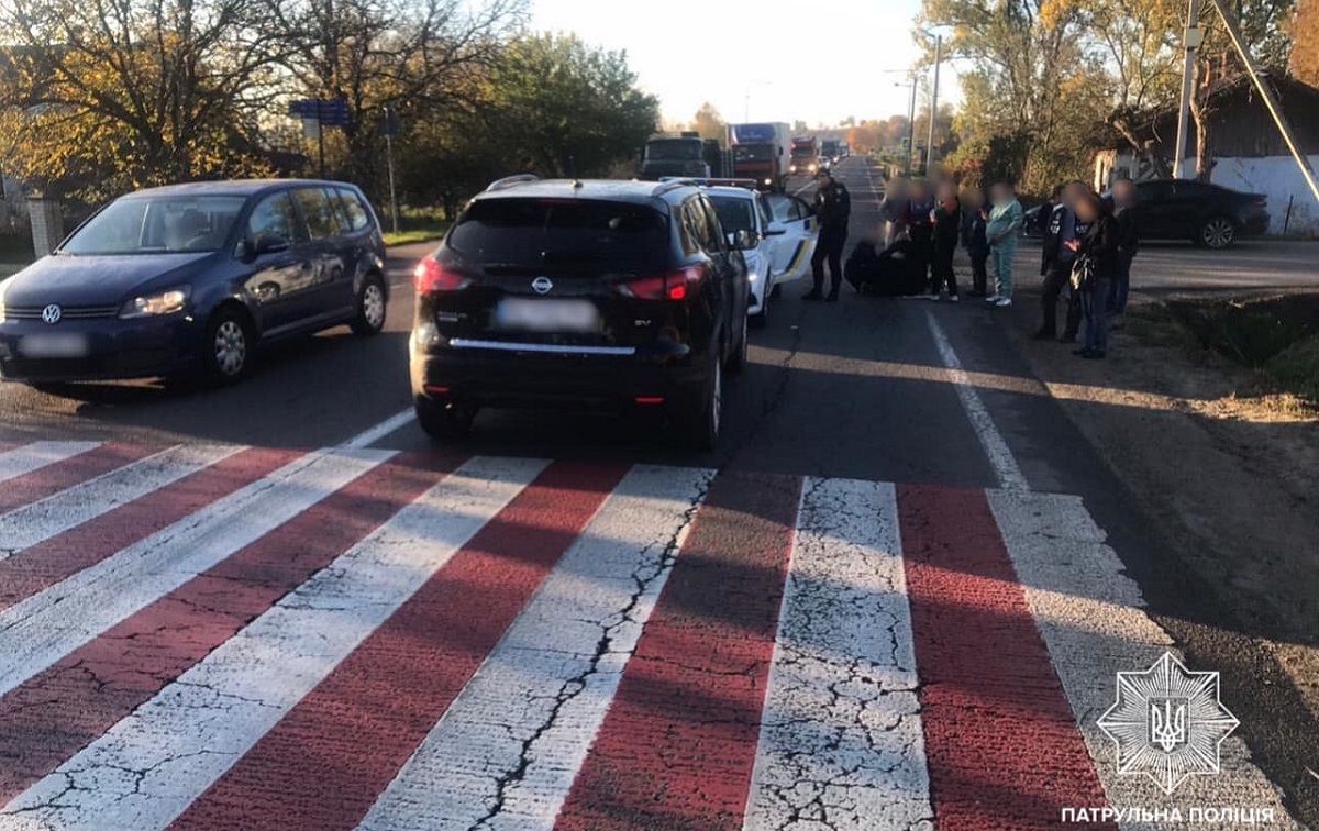 Водійка Nissan збила 14-річну школярку на переході біля Львова