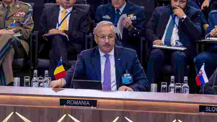 Міністр оборони Румунії подав у відставку після заяви про війну в Україні