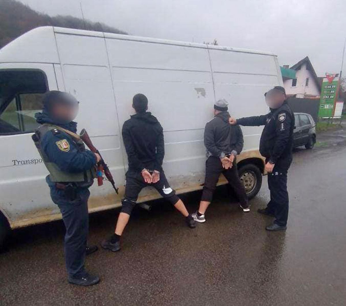 На в‘їзді у Закарпаття затримали викрадачів 500 тис. грн зі Львівщини